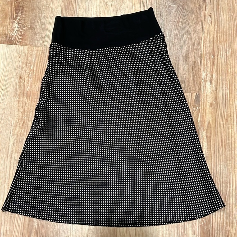 Velvet by Anthropologie women’s silk a line skirt- Black polka dot Size Med